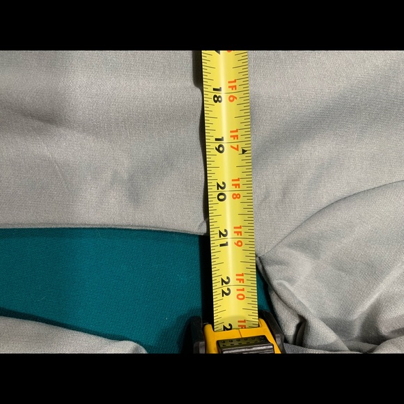 Off the shoulder shirt - Picture 3 of 4